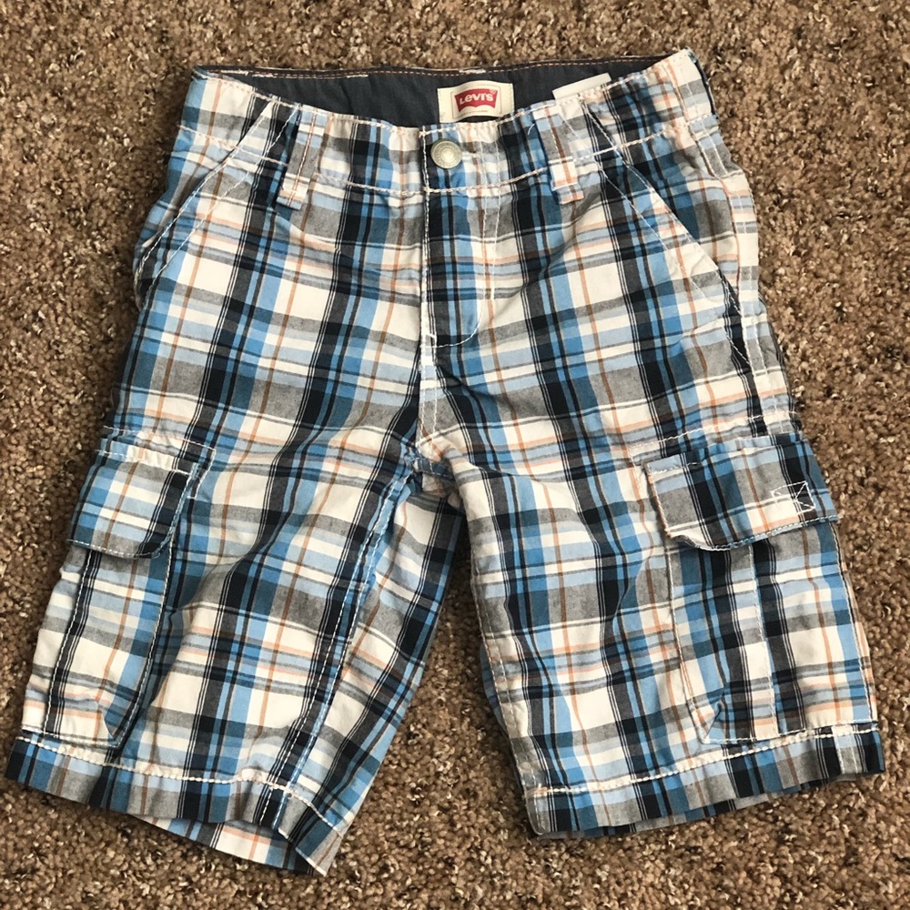 Boys Levi’s plaid Shorts